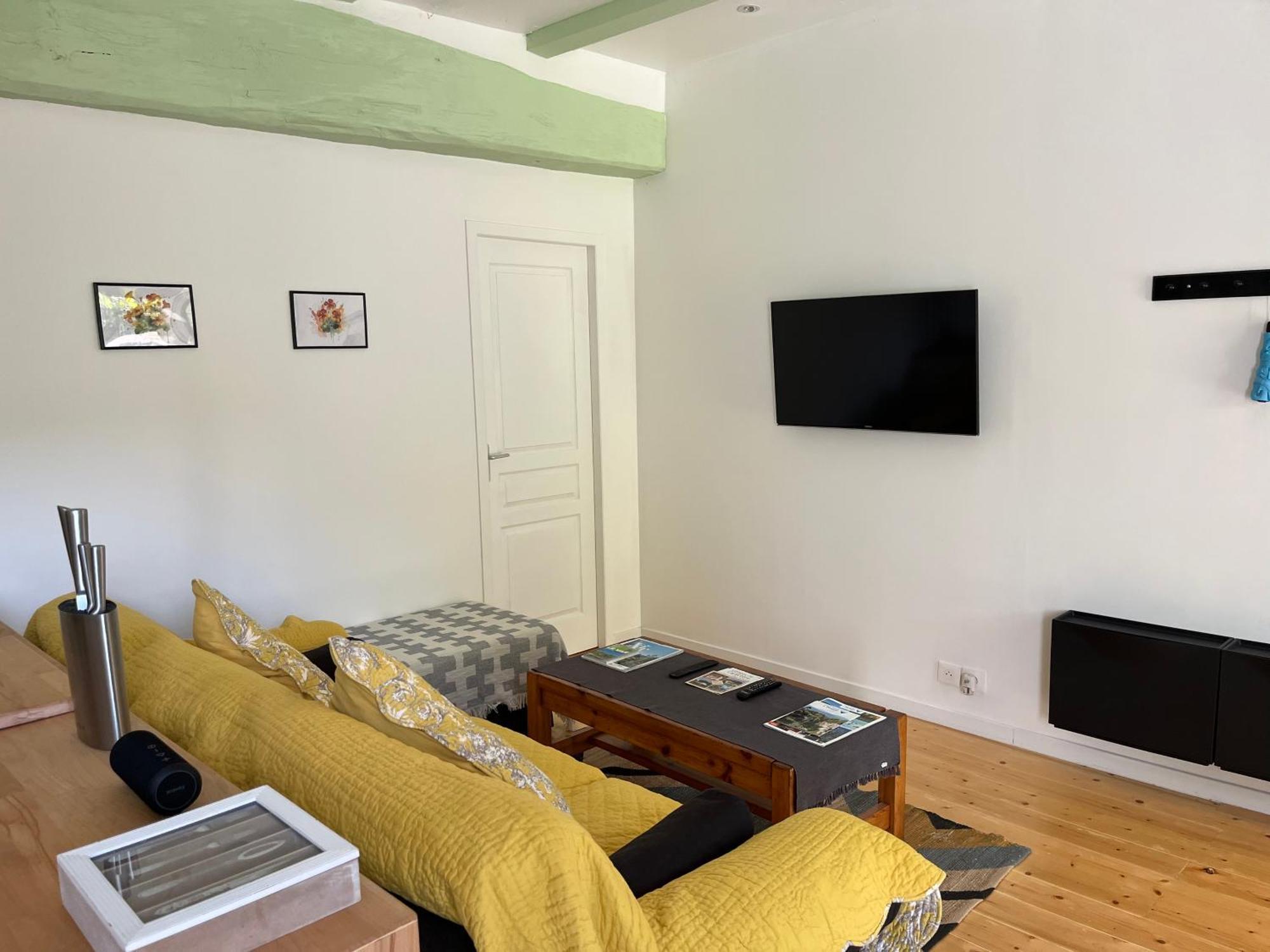La Bastide Aux Iris - Les Capucines Apartment Villecroze Ngoại thất bức ảnh